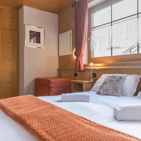 Sole - Casa Azzurra Piano Terra Apartmán Livigno