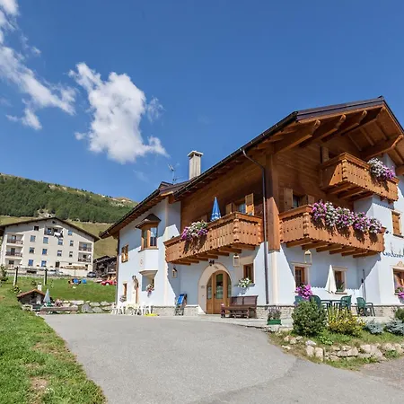 Sole - Casa Azzurra Piano Terra Apartmán Livigno
